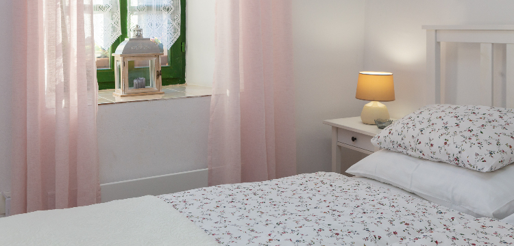 roza1_750x360 roza soba rose room